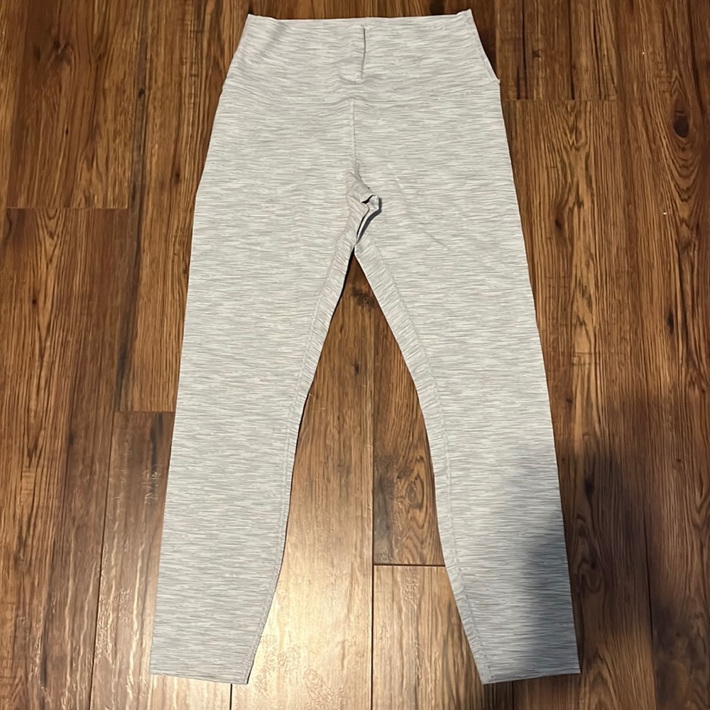 NWOT lululemon wunder under leggings
